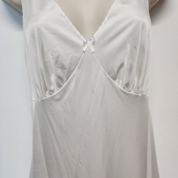 Vintage Vanity Fair Tricot Nylon Slip Nightgown Size 36 S Ivory Midi V-neck Bow - Picture 10 of 16